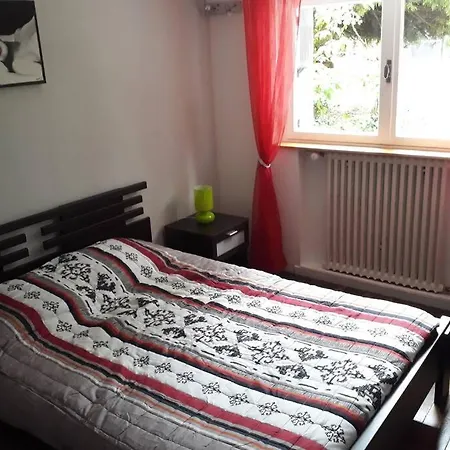 Logement 2/4 Pers Jardin /Piscine Milly La Foret * Milly-la-Foret