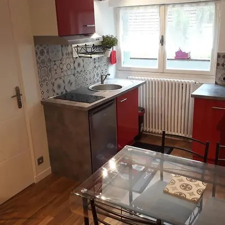 Logement 2/4 Pers Jardin /Piscine Milly La Foret Apartment