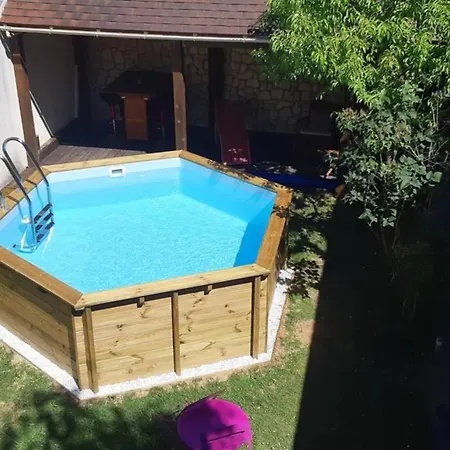 Apartment Logement 2/4 Pers Jardin /Piscine Milly La Foret Milly-la-Foret